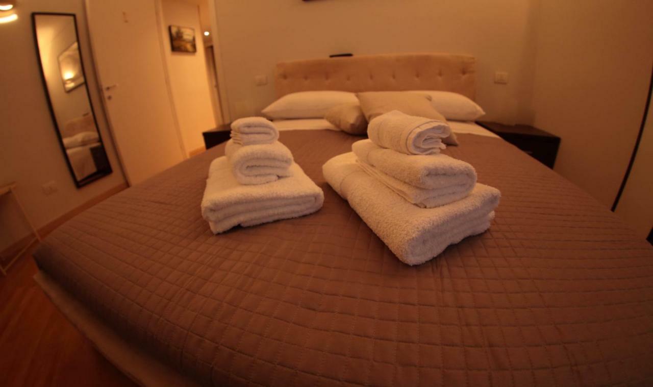 B&B Terrazza Baires - In The Heart Of 밀라노 외부 사진